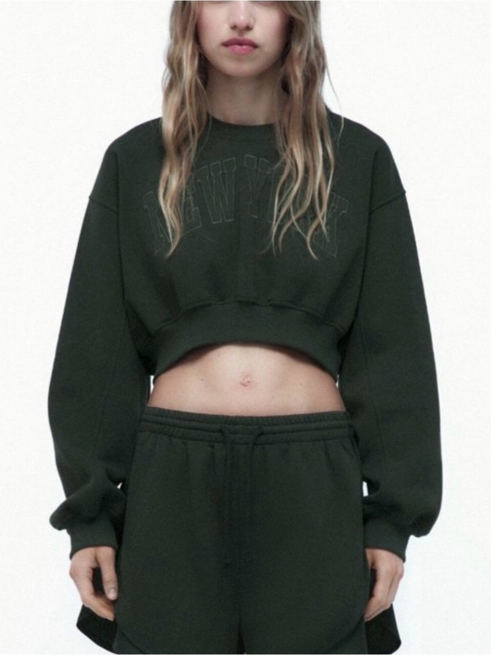 ZARA Dark Green New York Cropped Sweatshirt Size L
